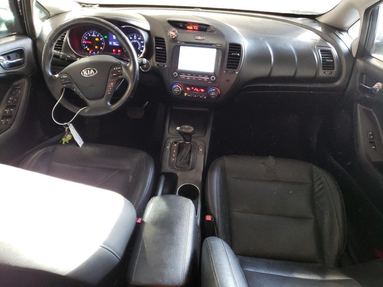 2016 Kia Forte - Image 8