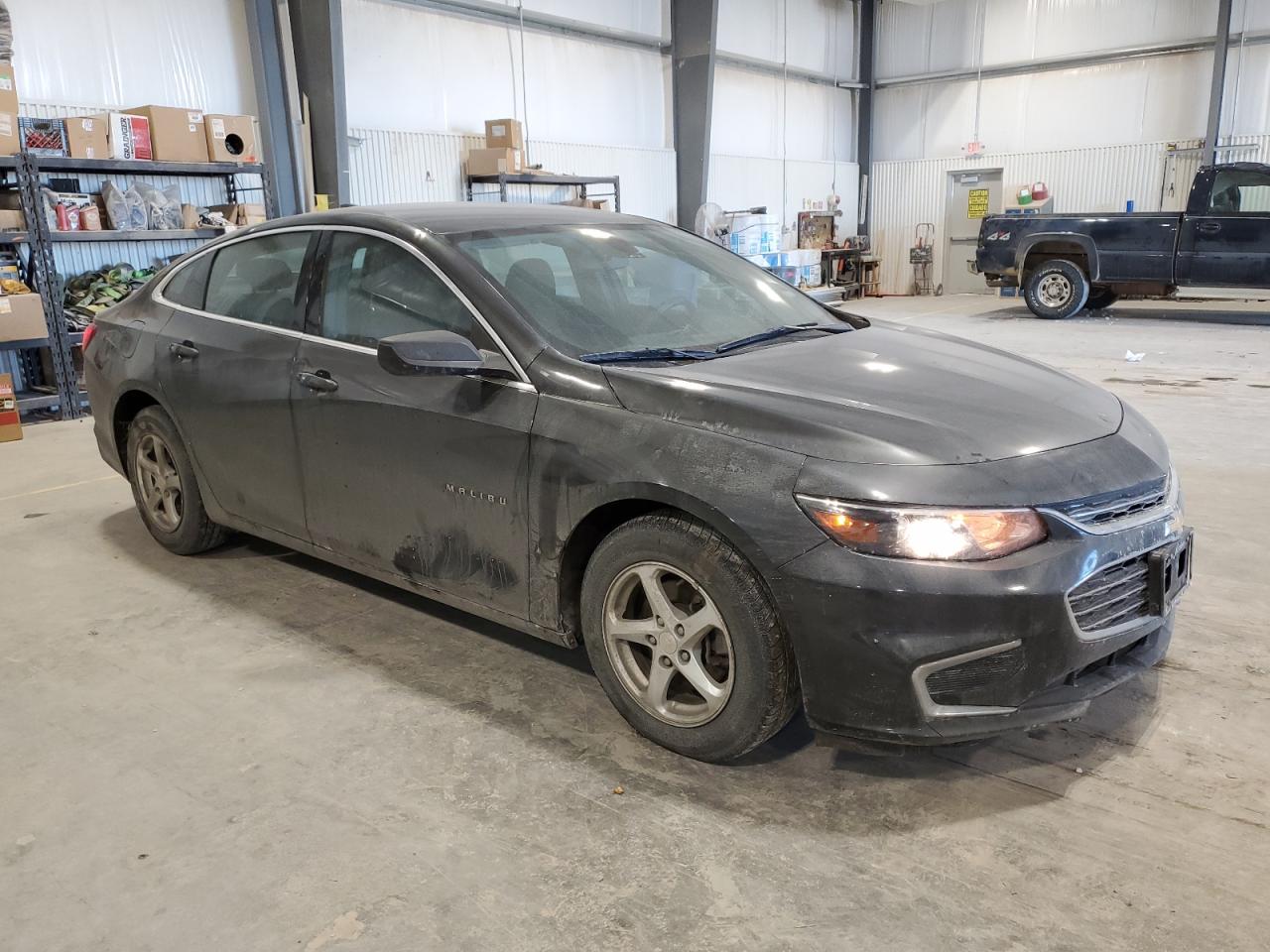 2017 Chevrolet Malibu - Image 4
