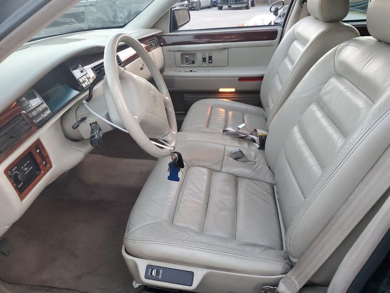 1995 Cadillac Deville VIN: 1C6KD52BCFU253828 Lot: 87642595