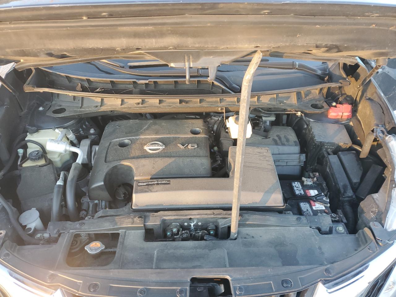 2015 Nissan Murano - Image 12