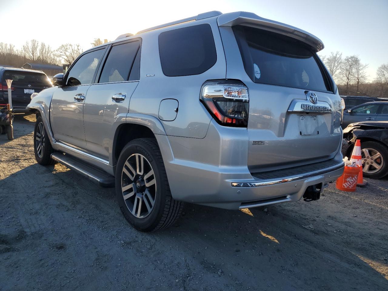 2020 Toyota 4Runner - Image 2