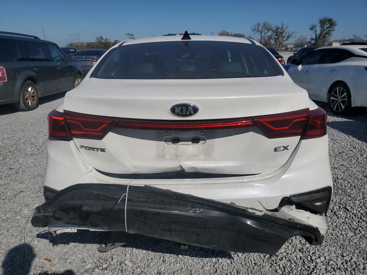 2021 Kia Forte - Image 6