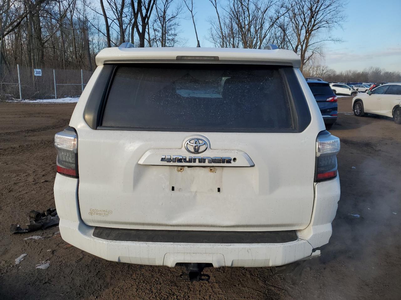 2016 Toyota 4Runner - Image 6
