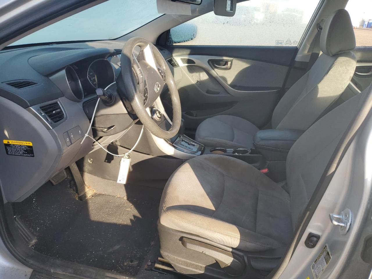 2013 Hyundai Elantra - Image 7