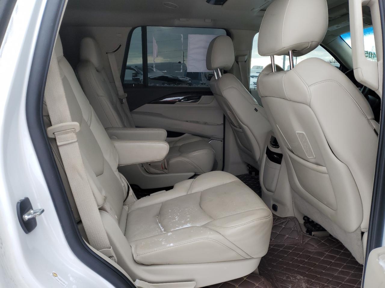 2016 Cadillac Escalade - Image 11