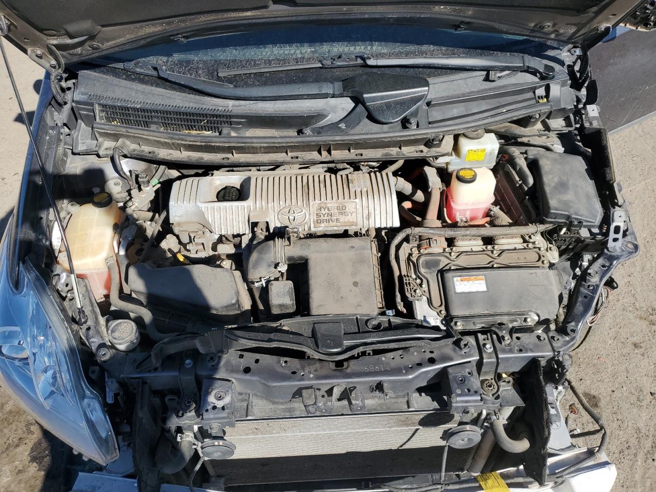 2013 Toyota Prius - Image 12