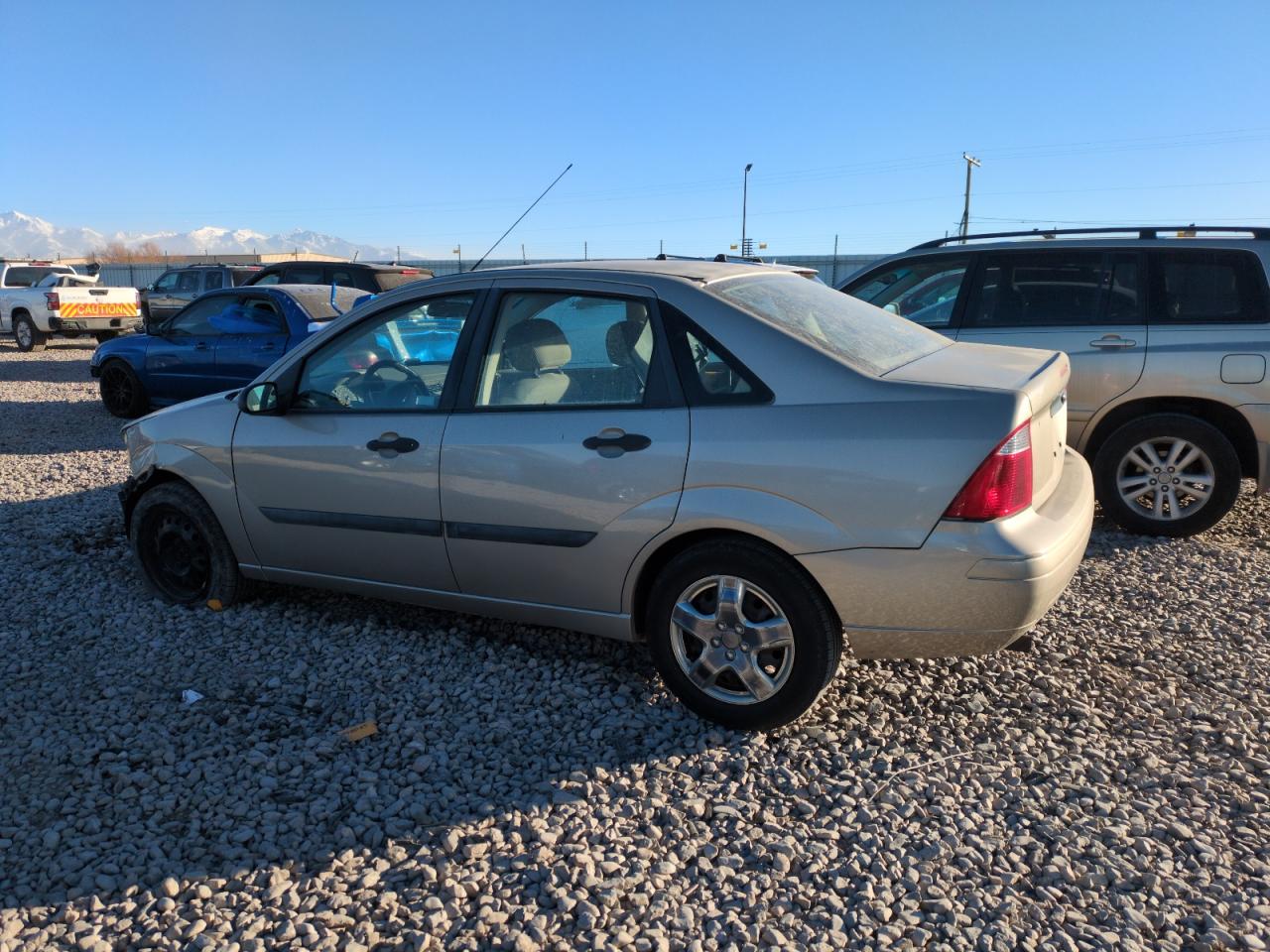 2007 Ford Focus - Image 2
