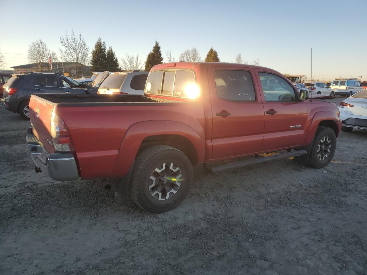 2010 Toyota Tacoma - Image 3