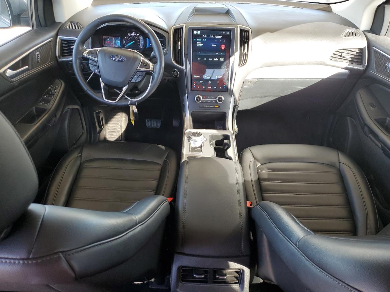 2022 Ford Edge - Image 8
