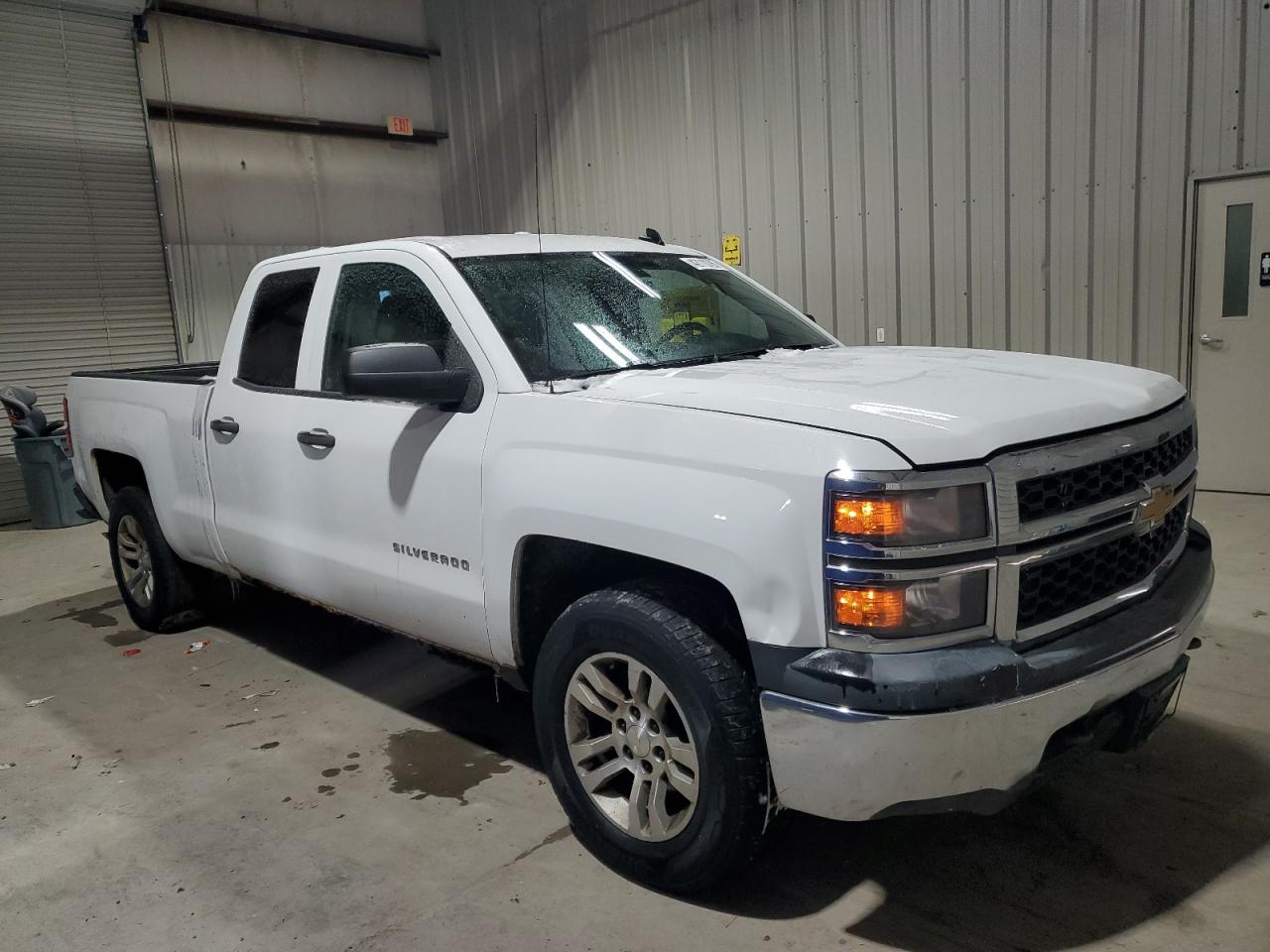 2014 Chevrolet Silverado - Image 4