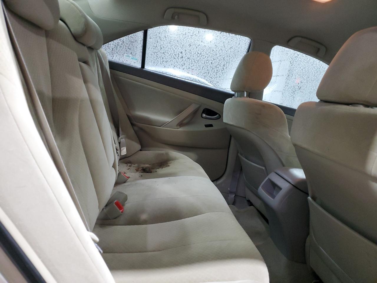 2009 Toyota Camry - Image 10
