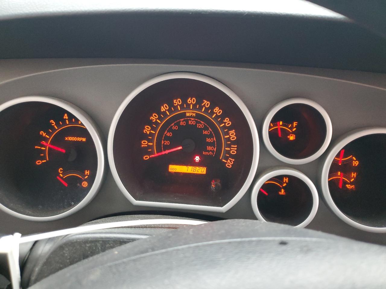 2013 Toyota Tundra - Image 9