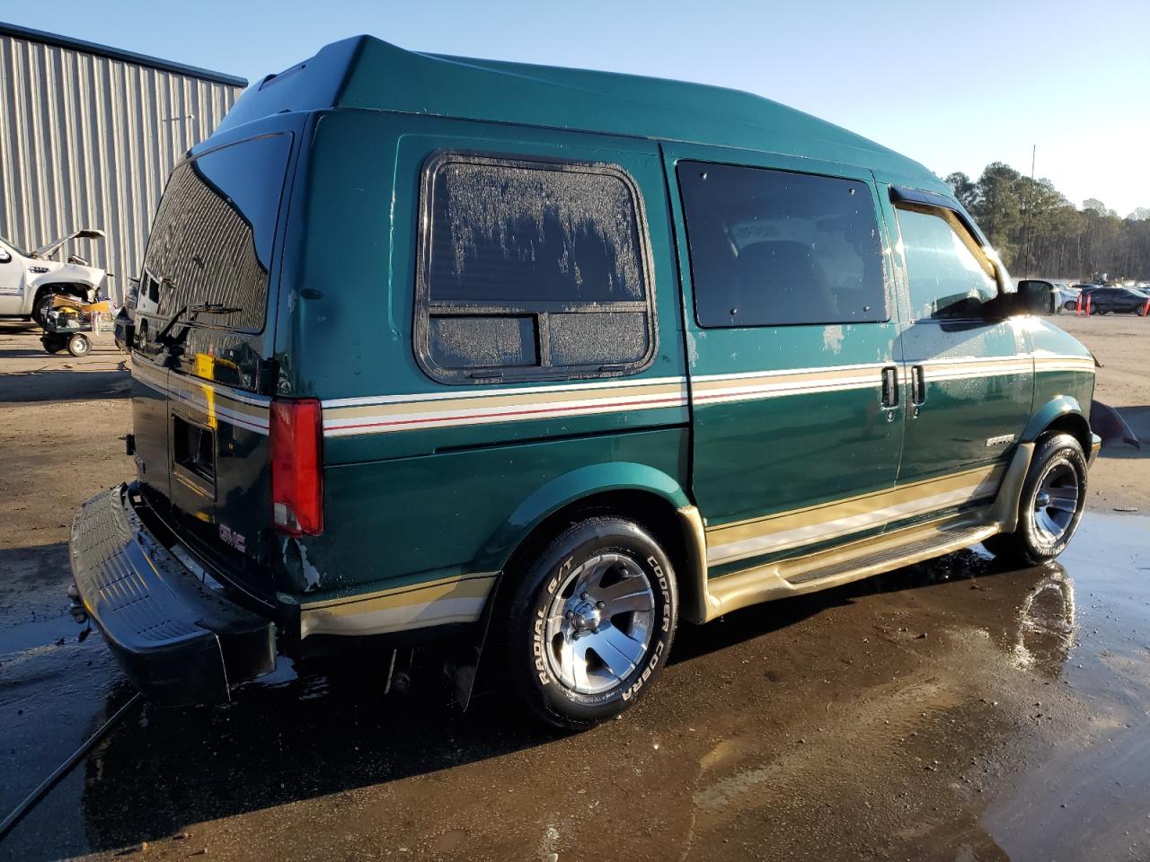 1998 GMC Safari - Image 3