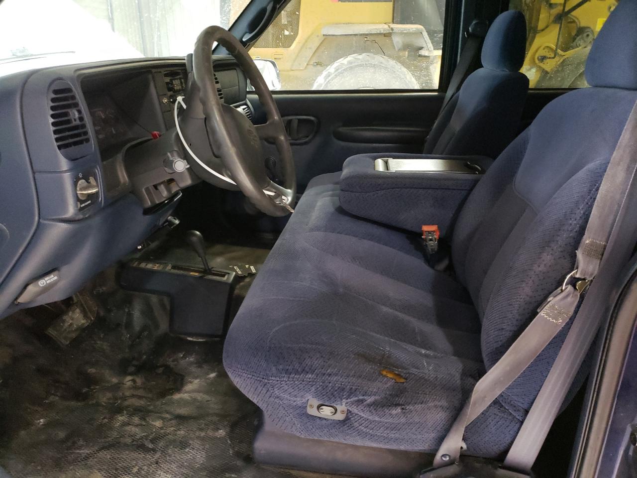 1999 Chevrolet Suburban K2500 VIN: 1GNGK26J2XJ333199 Lot: 88689555
