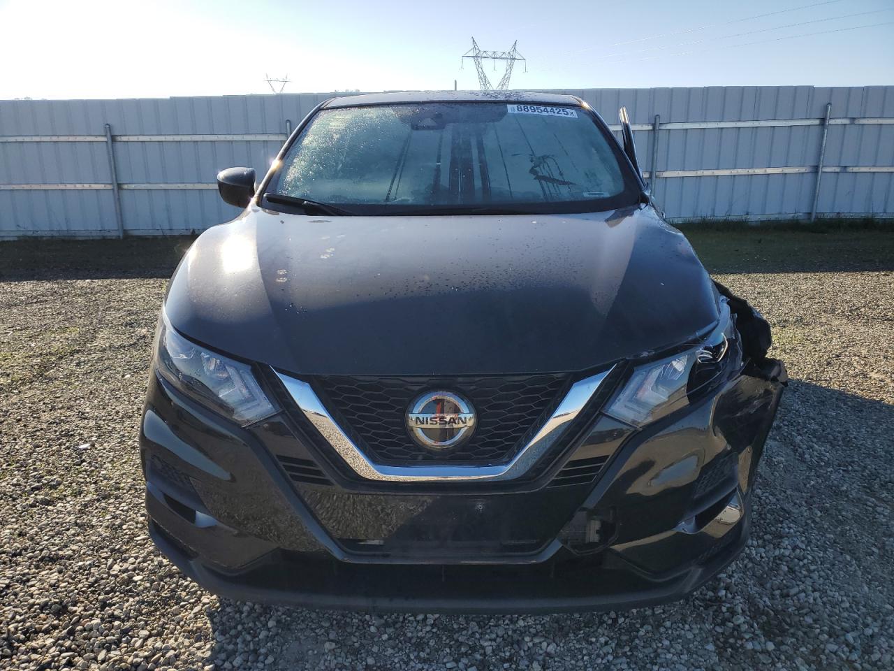 2021 Nissan Rogue - Image 5