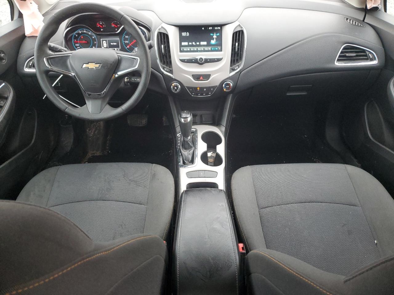 1G1BC5SM7J7156048 CHEVROLET CRUZE 2018