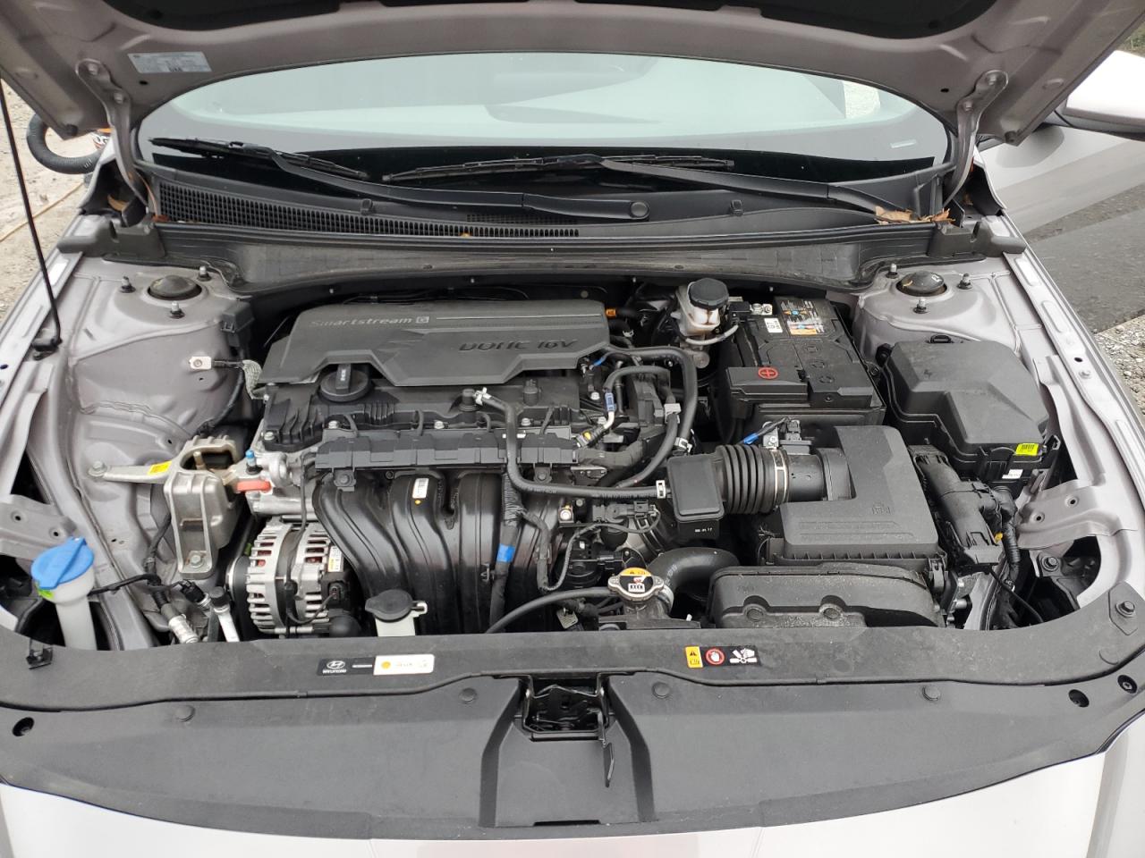 2024 Hyundai Elantra - Image 12
