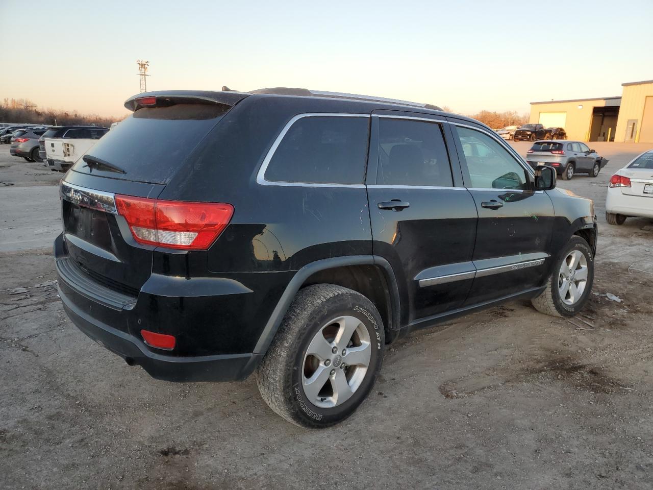2012 Jeep Grand Cherokee - Image 3