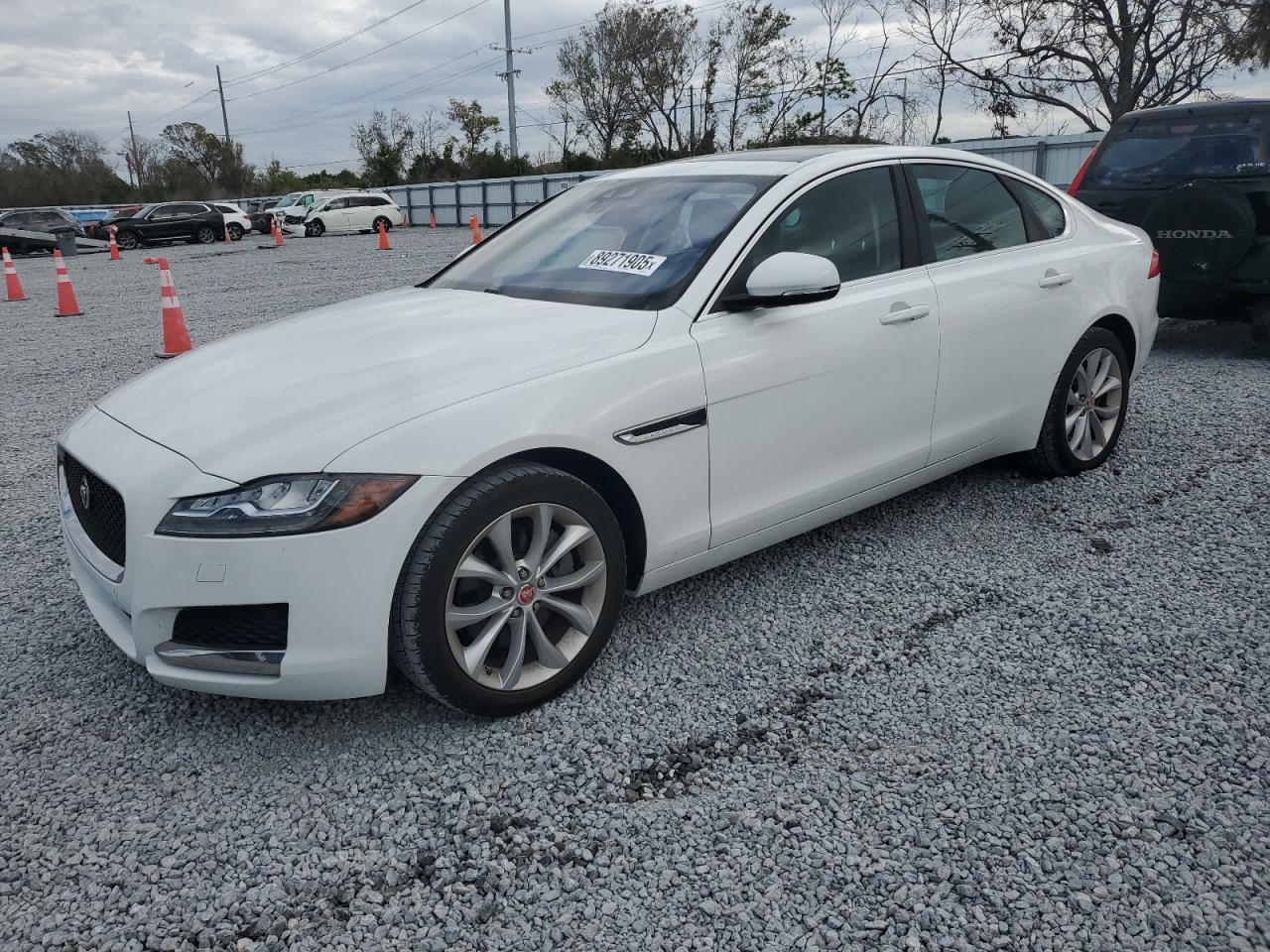 2018 Jaguar XF - Image 1