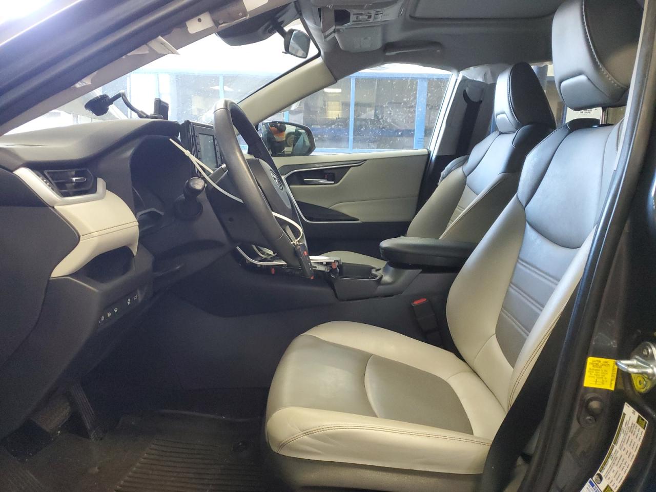 2021 Toyota RAV 4 - Image 7