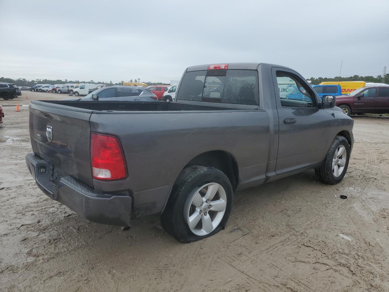 2015 RAM 1500 - Image 3