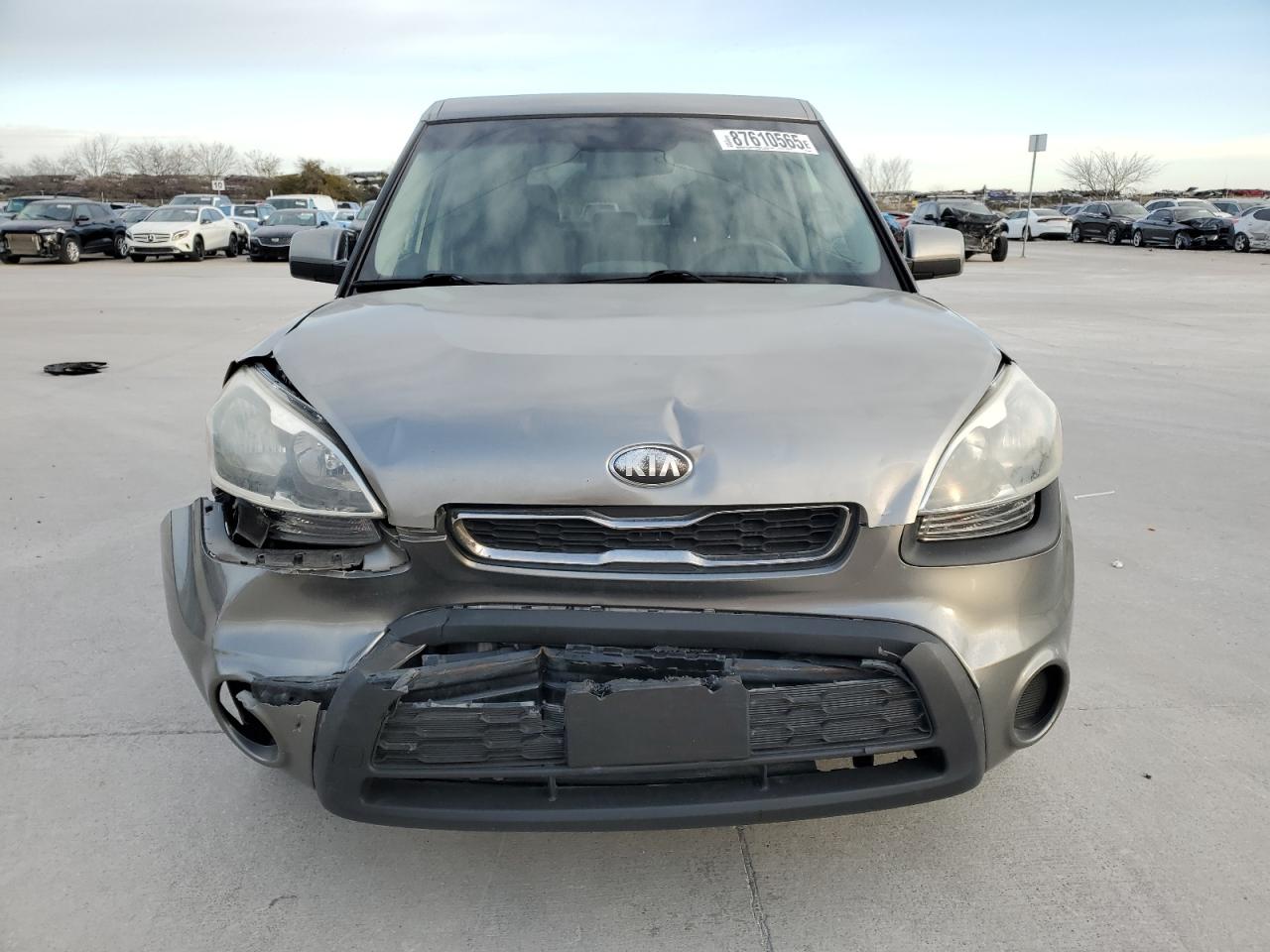 VIN KNDJT2A55D7605937 2013 KIA SOUL no.5