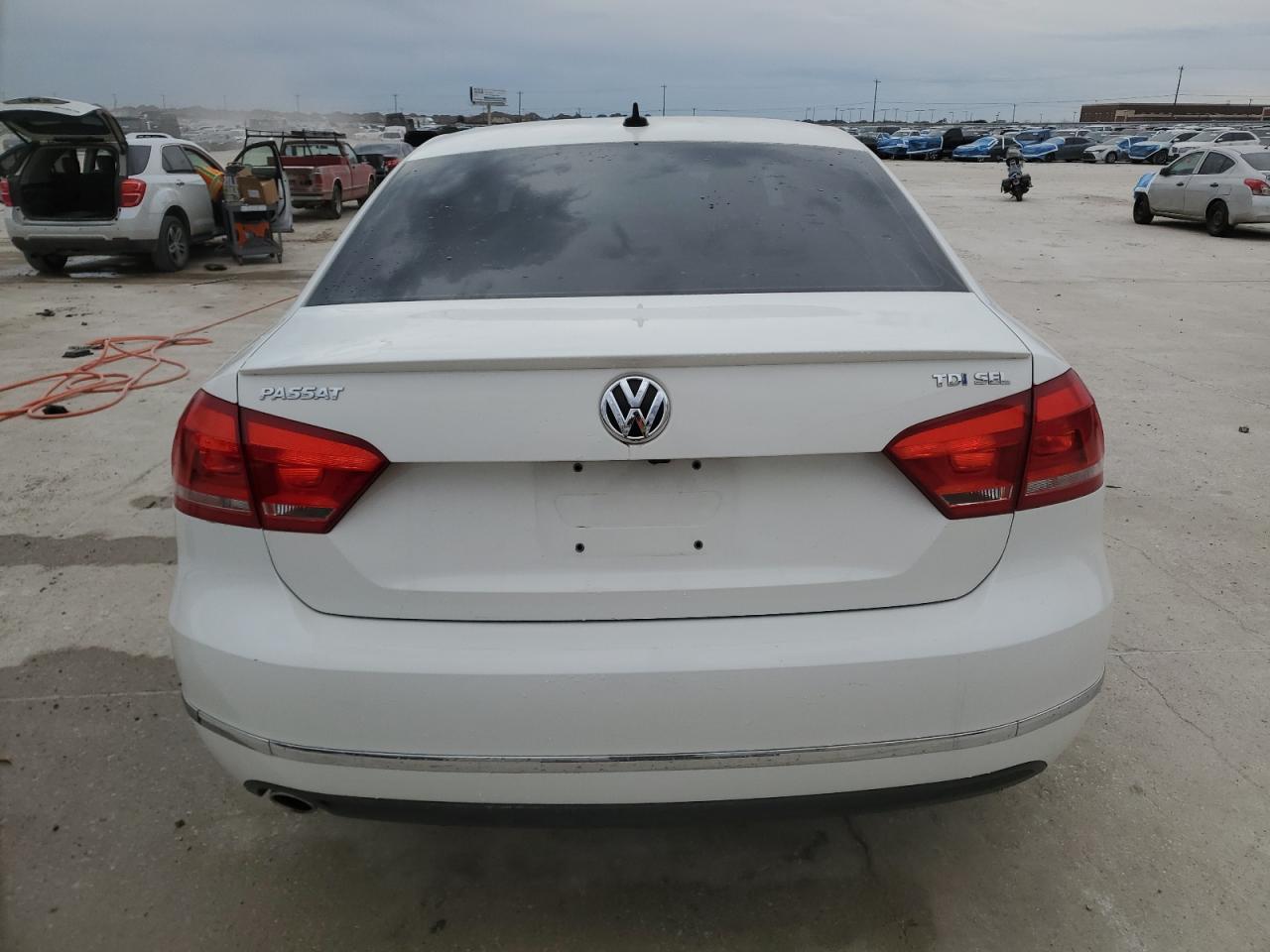 VIN 1VWCV7A38FC073122 2015 VOLKSWAGEN PASSAT no.6