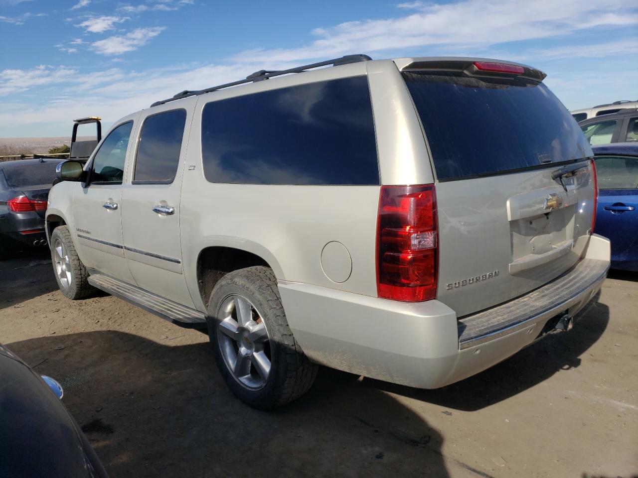 2011 Chevrolet Suburban - Image 2