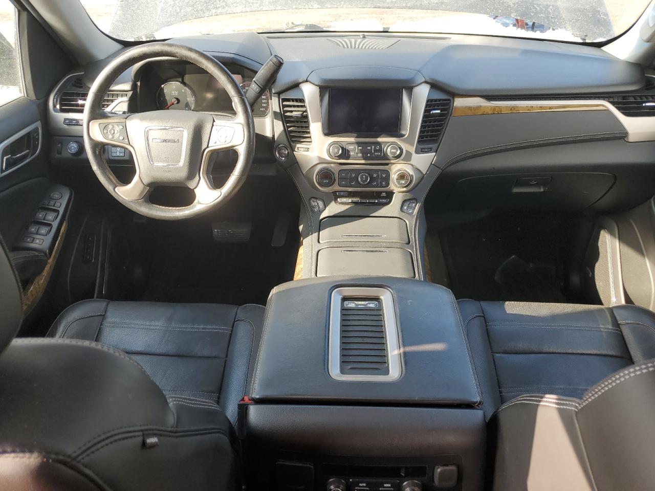 2016 GMC Yukon - Image 8