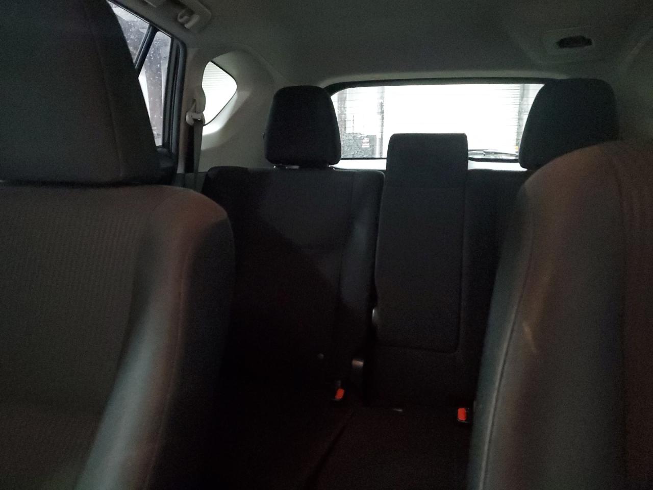 2018 Toyota RAV 4 - Image 10