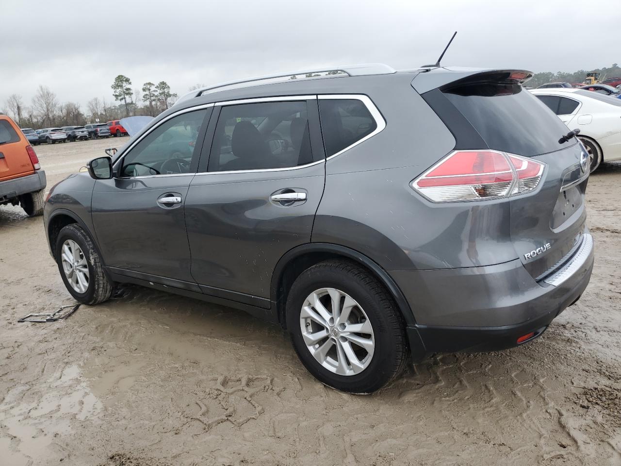 2014 Nissan Rogue - Image 2