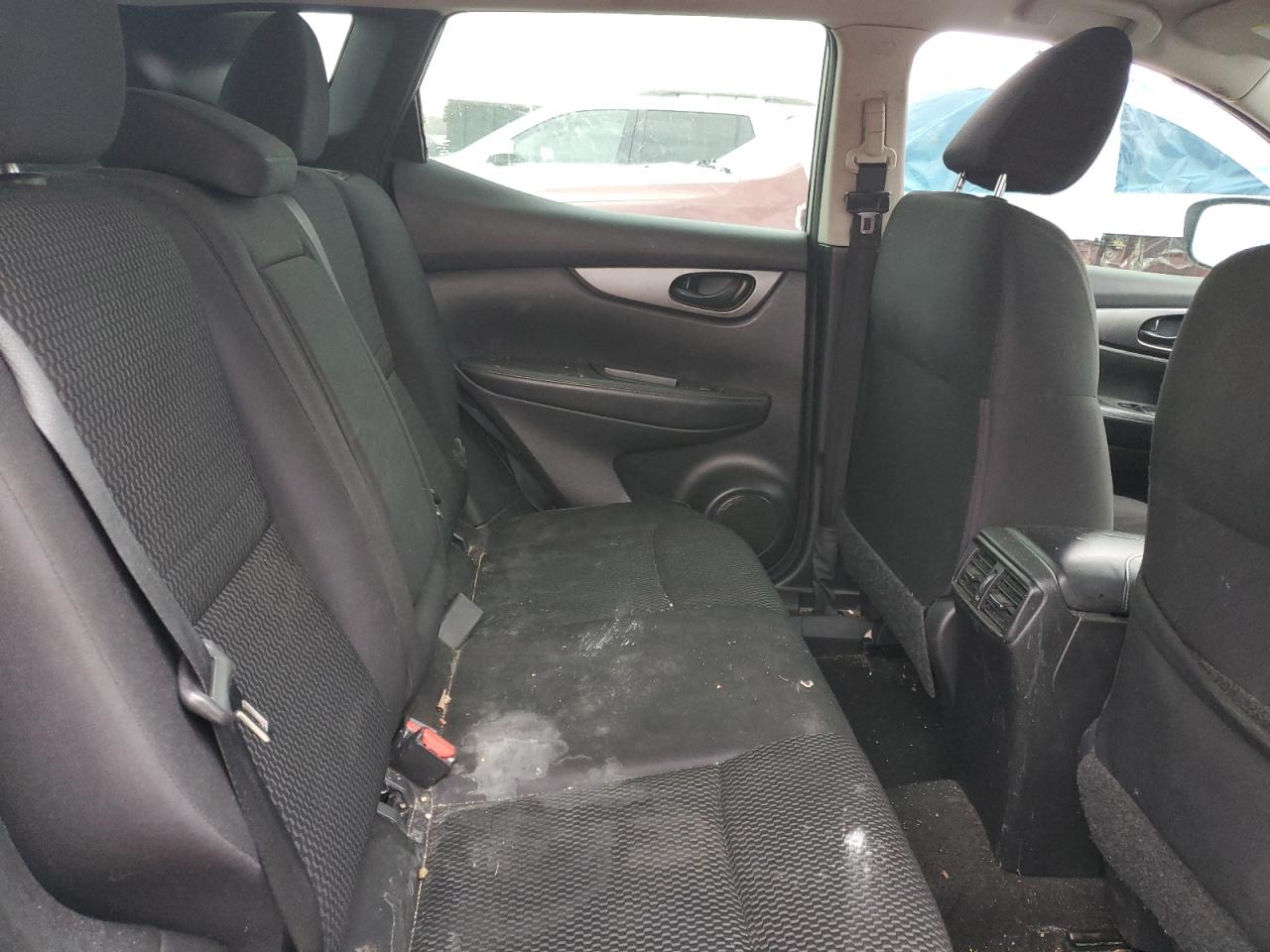 JN1BJ1CP1KW525656 NISSAN ROGUE 2019