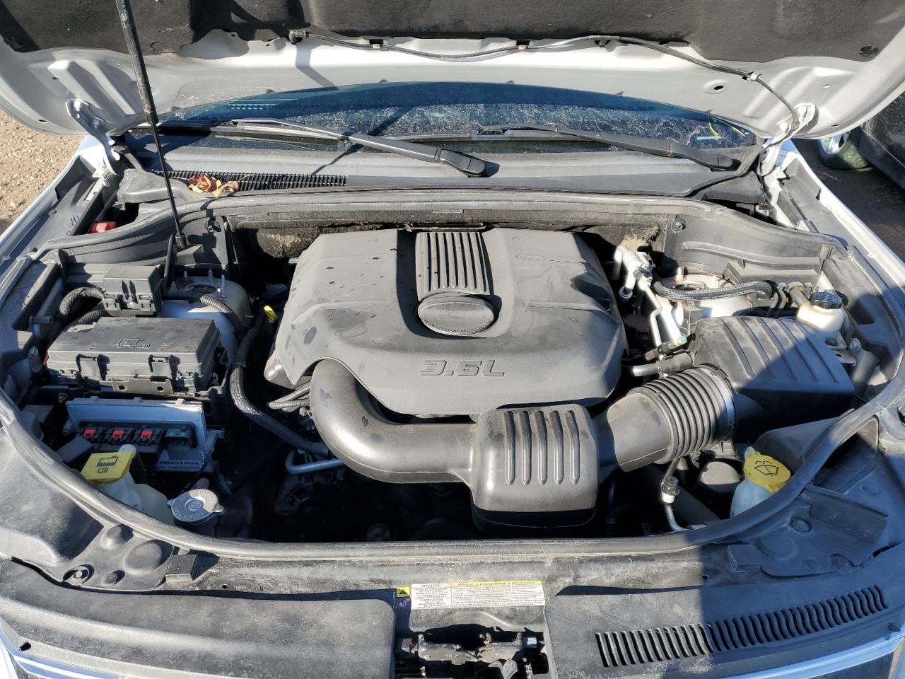 2011 Jeep Grand Cherokee - Image 11