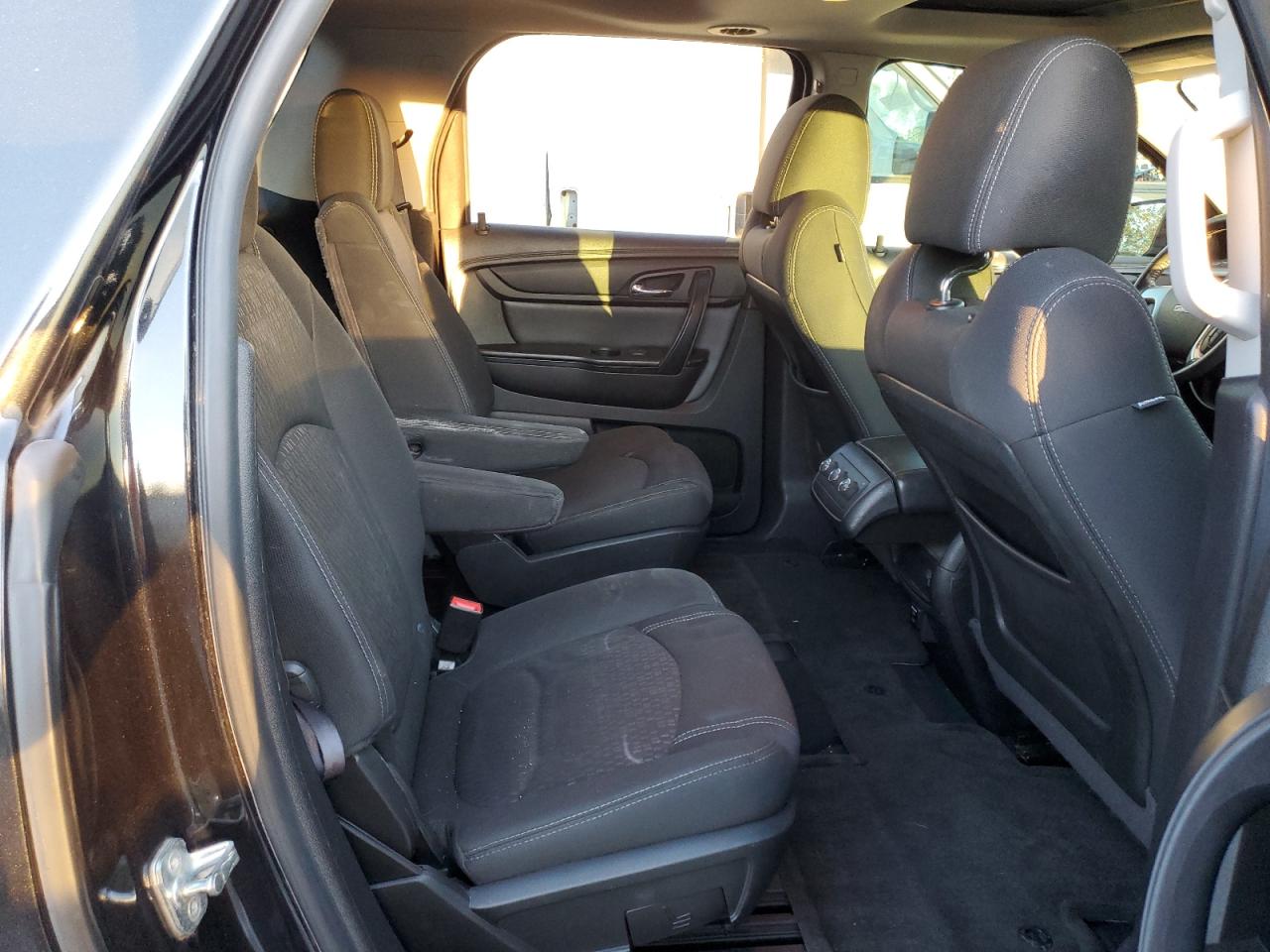 2014 GMC Acadia - Image 11