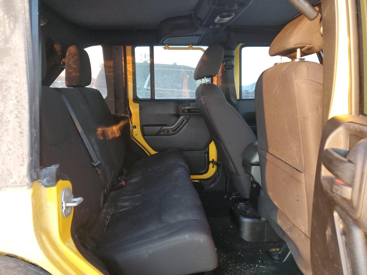 2015 Jeep Wrangler - Image 10