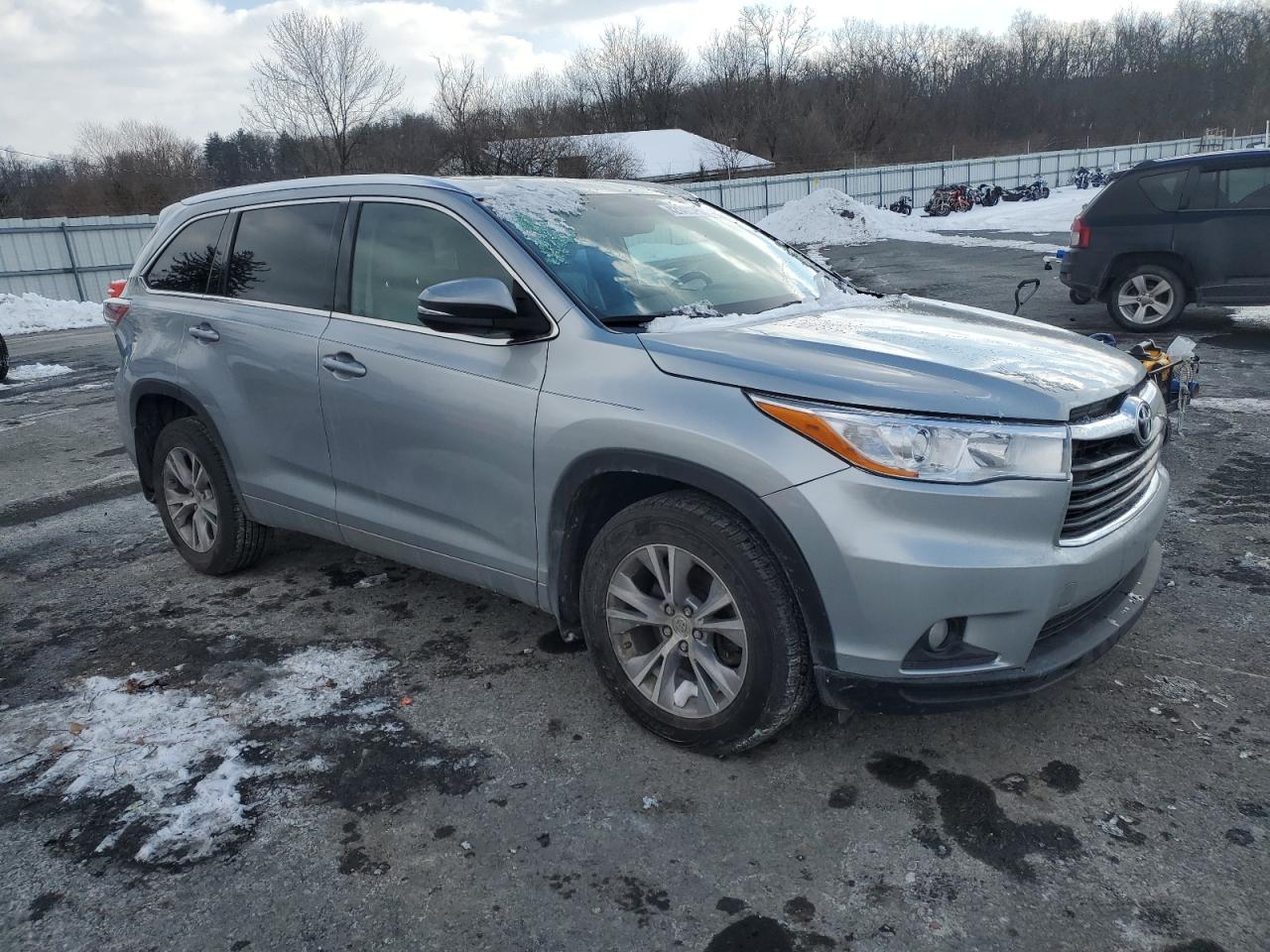 2015 Toyota Highlander - Image 4