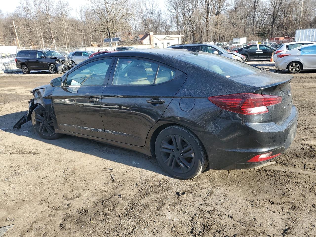 2019 Hyundai Elantra - Image 2