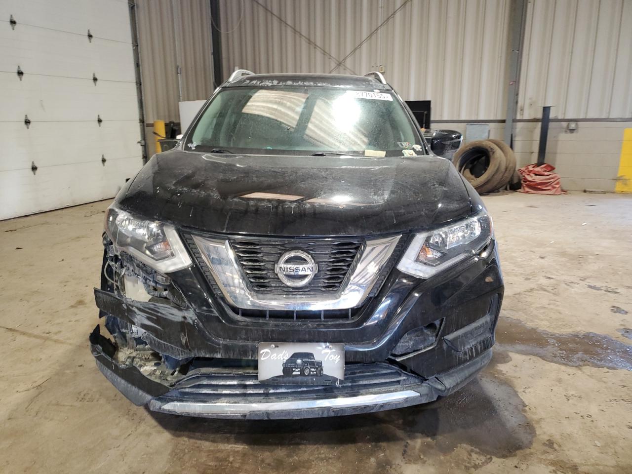KNMAT2MV0HP527388 NISSAN ROGUE 2017