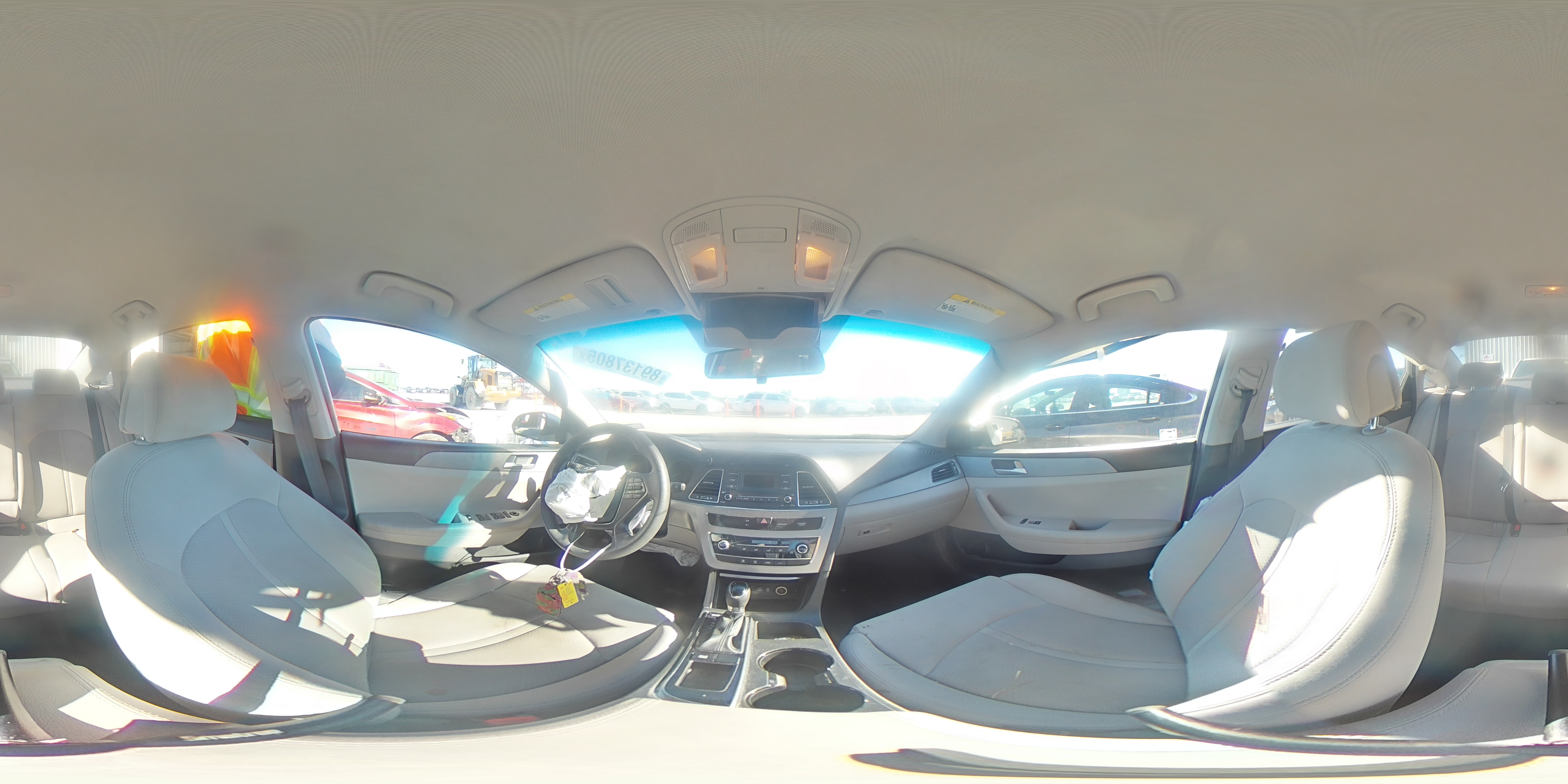 2016 Hyundai Sonata - Image 14