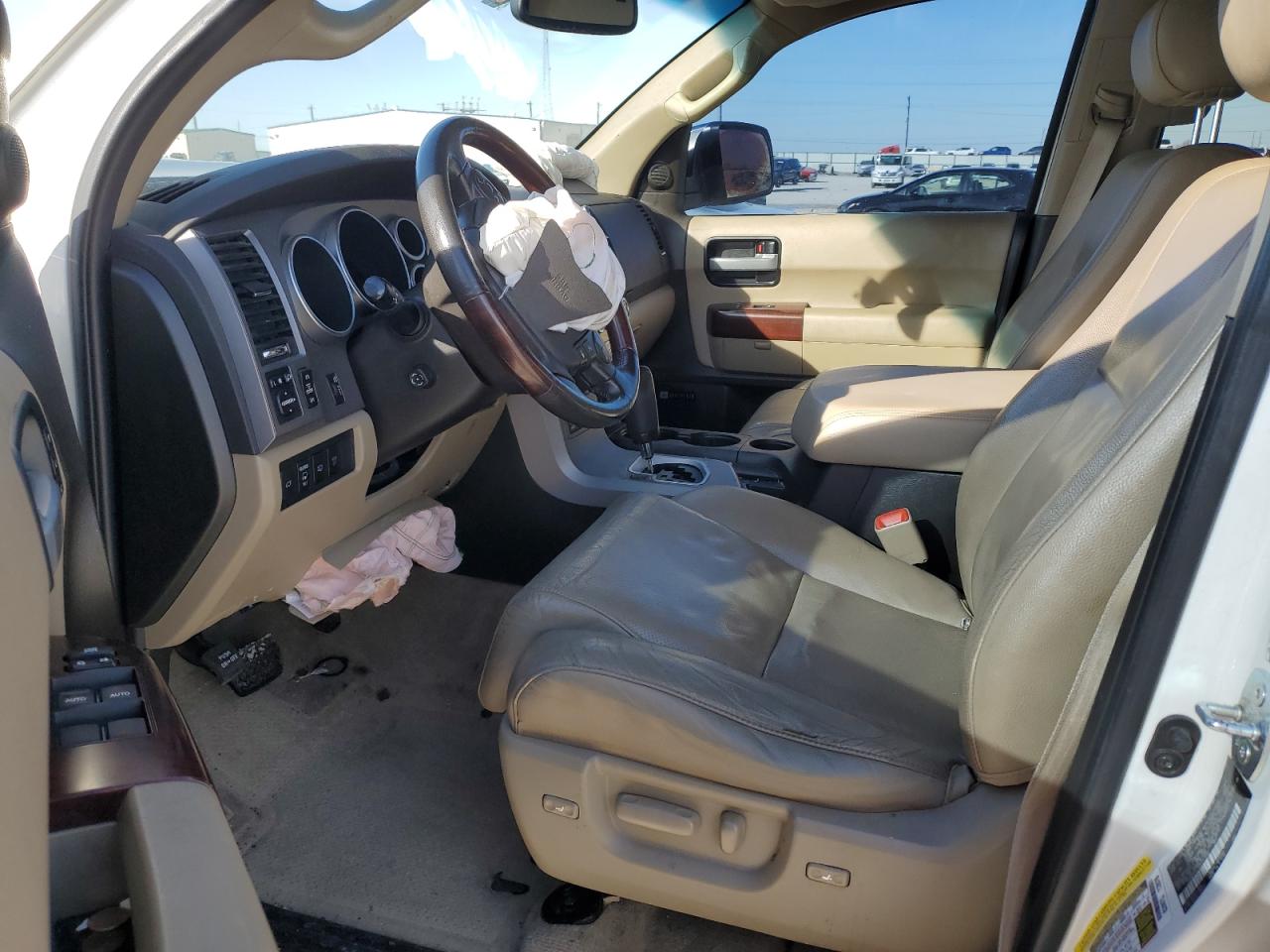 2011 Toyota Sequoia Platinum VIN: 5TDDW5G15BS051540 Lot: 88740085