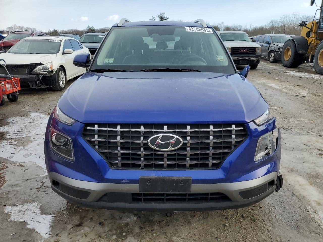 2023 Hyundai Venue - Image 5