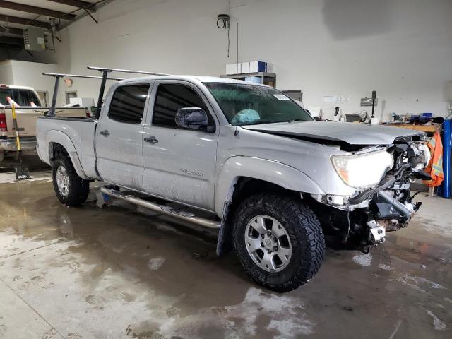  TOYOTA TACOMA 2012 Серебристый