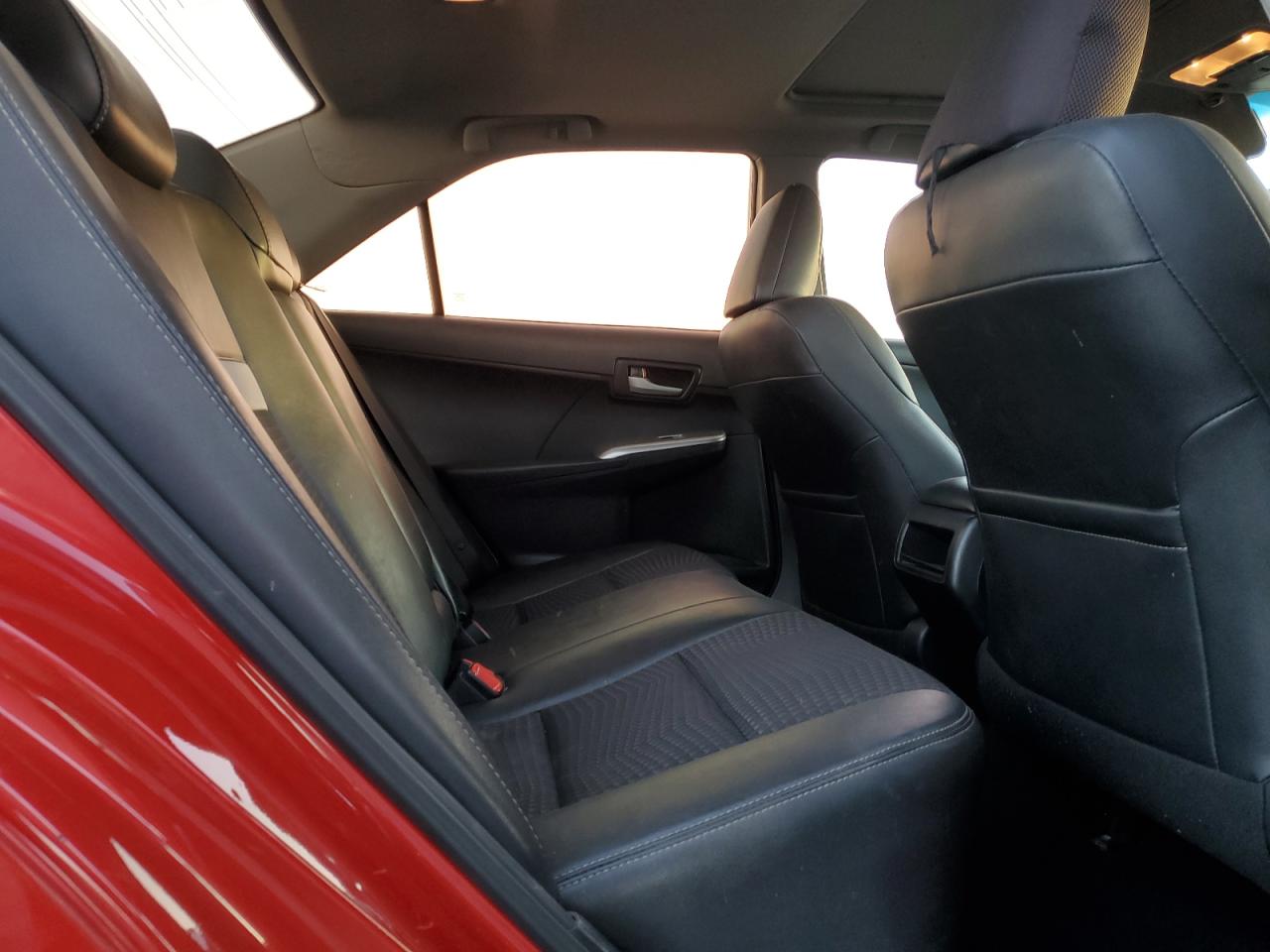 2012 Toyota Camry - Image 10