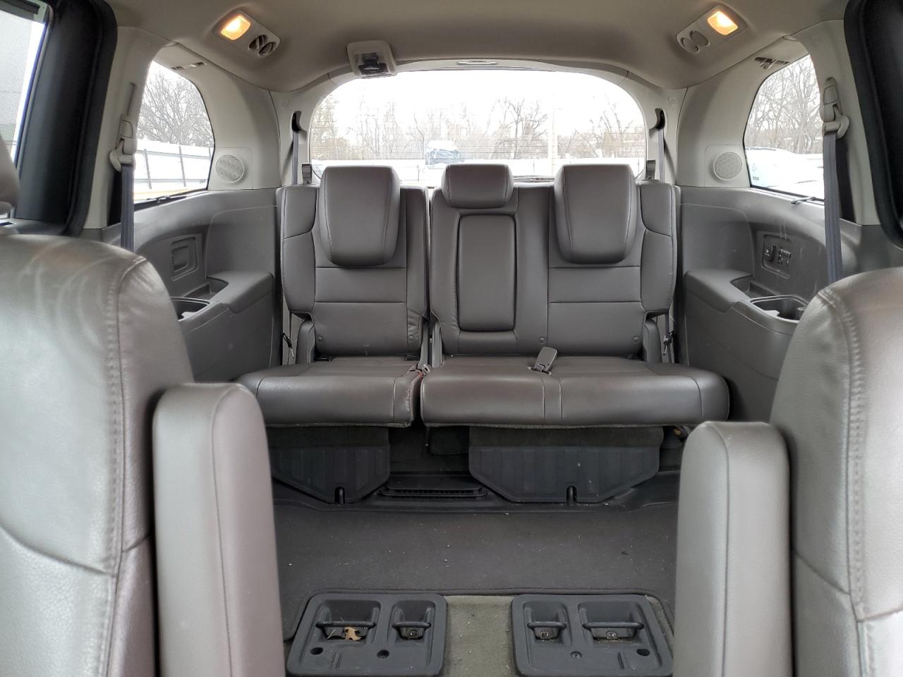 2015 Honda Odyssey - Image 10