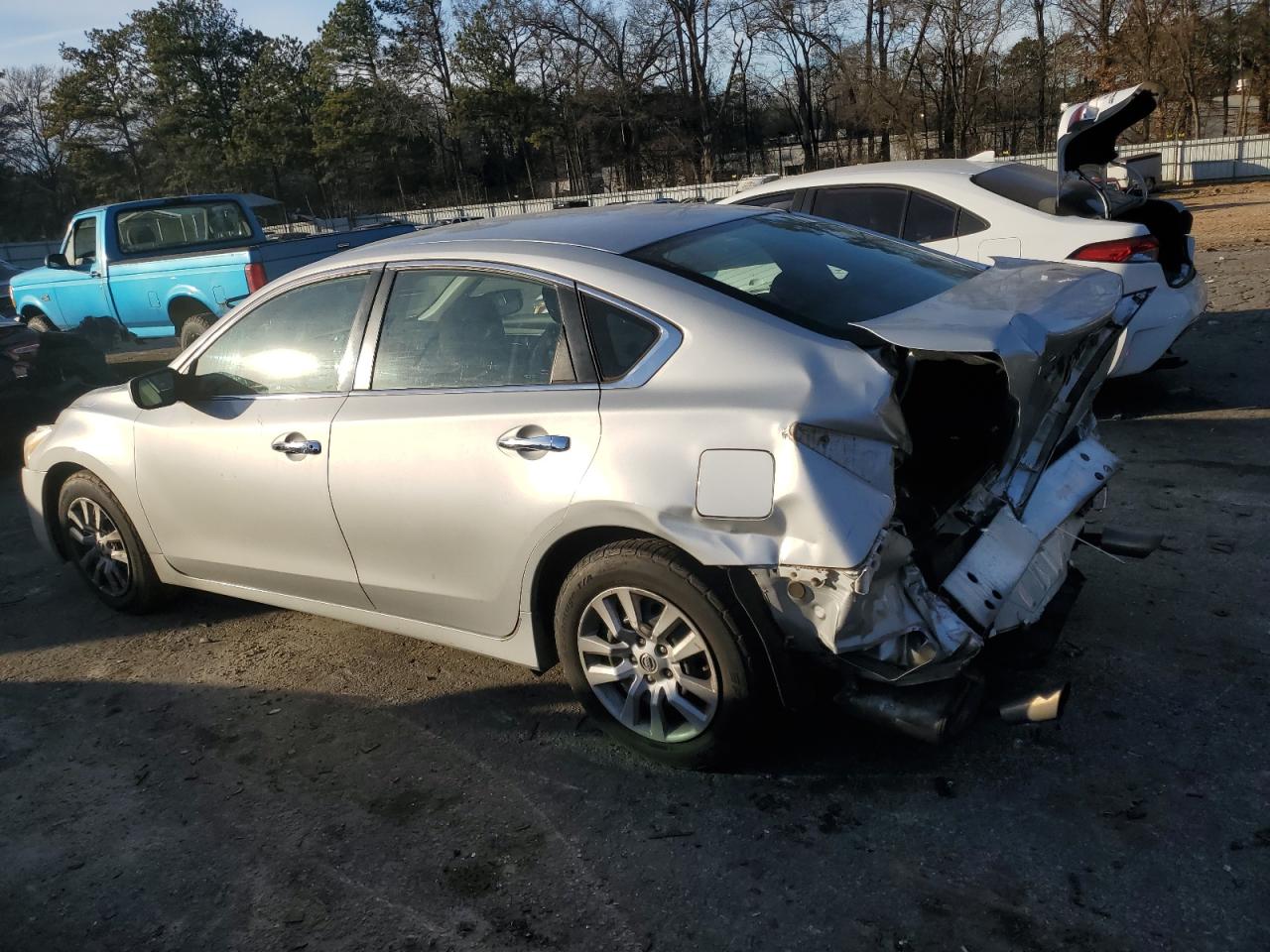 2013 Nissan Altima - Image 2