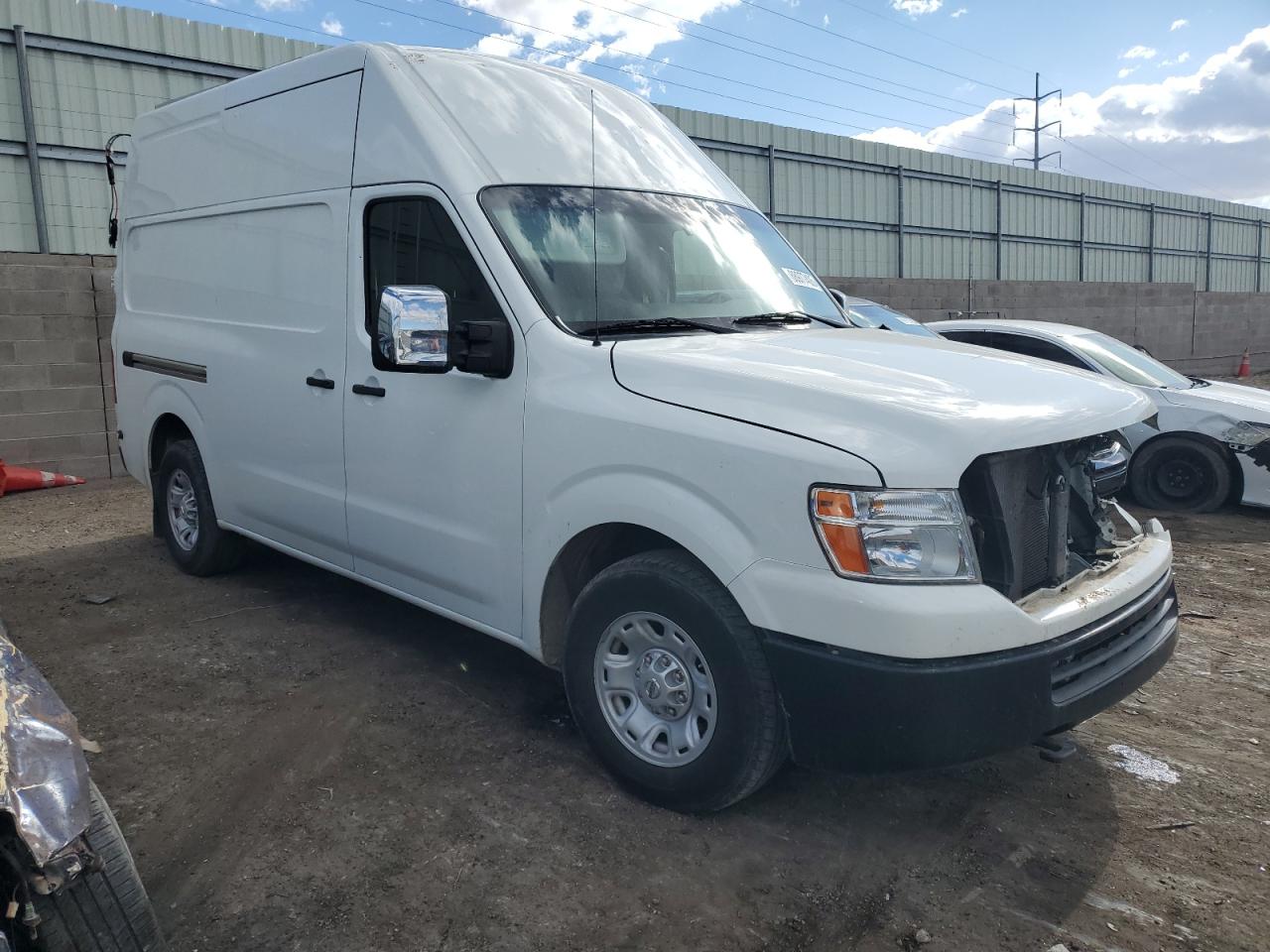 2014 Nissan NV - Image 4