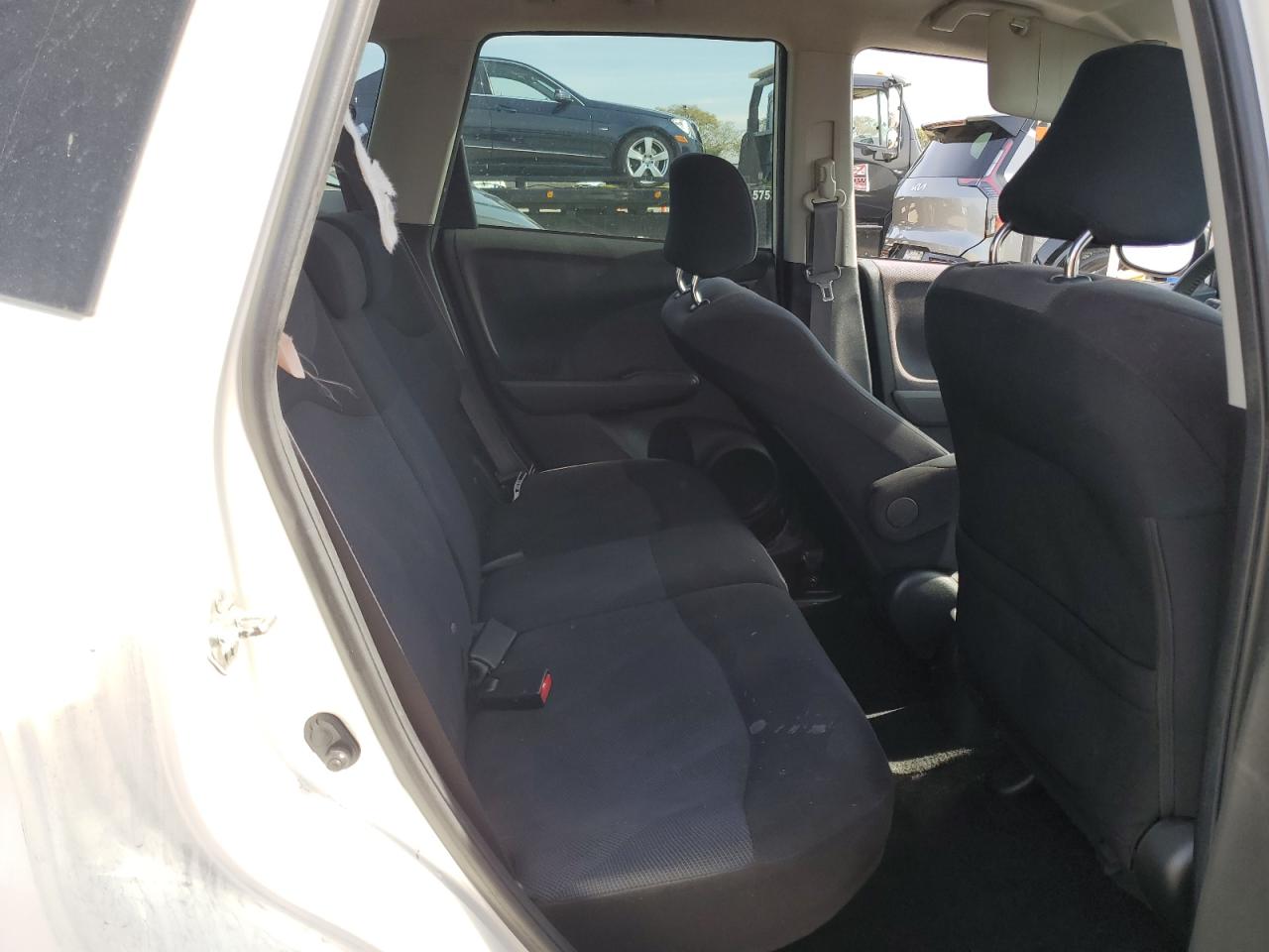 2010 Honda Fit - Image 10