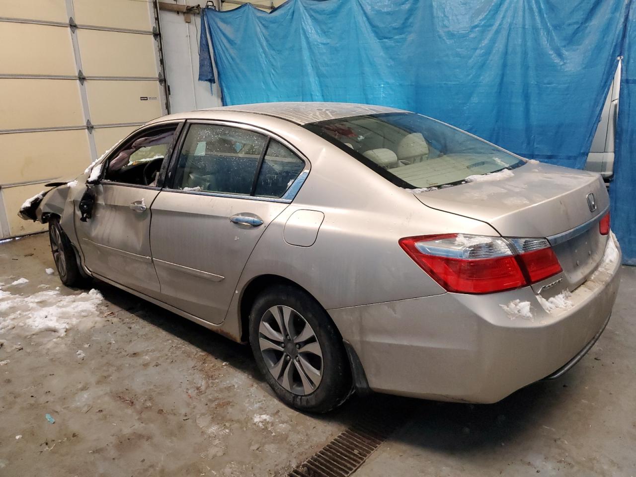 VIN 1HGCR2F35DA261853 2013 HONDA ACCORD no.2