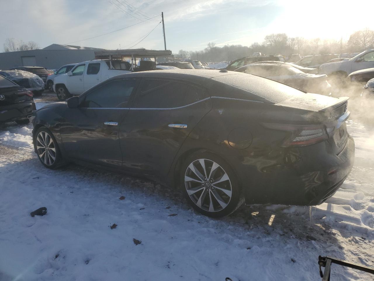 2020 Nissan Maxima - Image 2