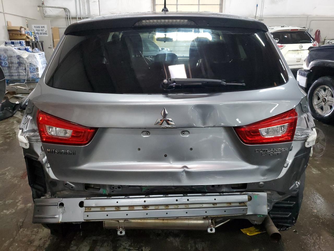2014 Mitsubishi Outlander - Image 6